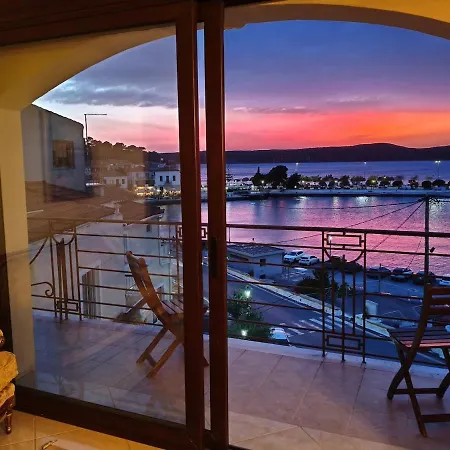 Apartment Before Midnight *
