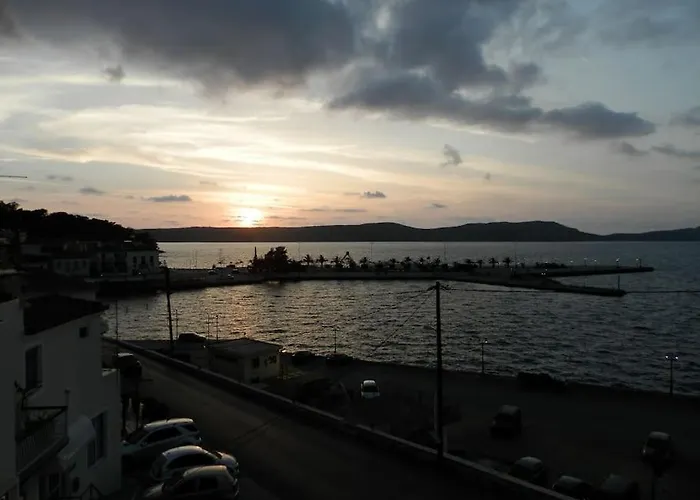 Before Midnight Apartamento Pylos